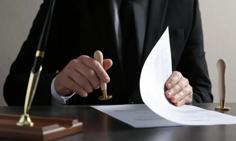 Jak uzyskać odpis aktu notarialnego? Prosty sposób na szybkie uzyskanie