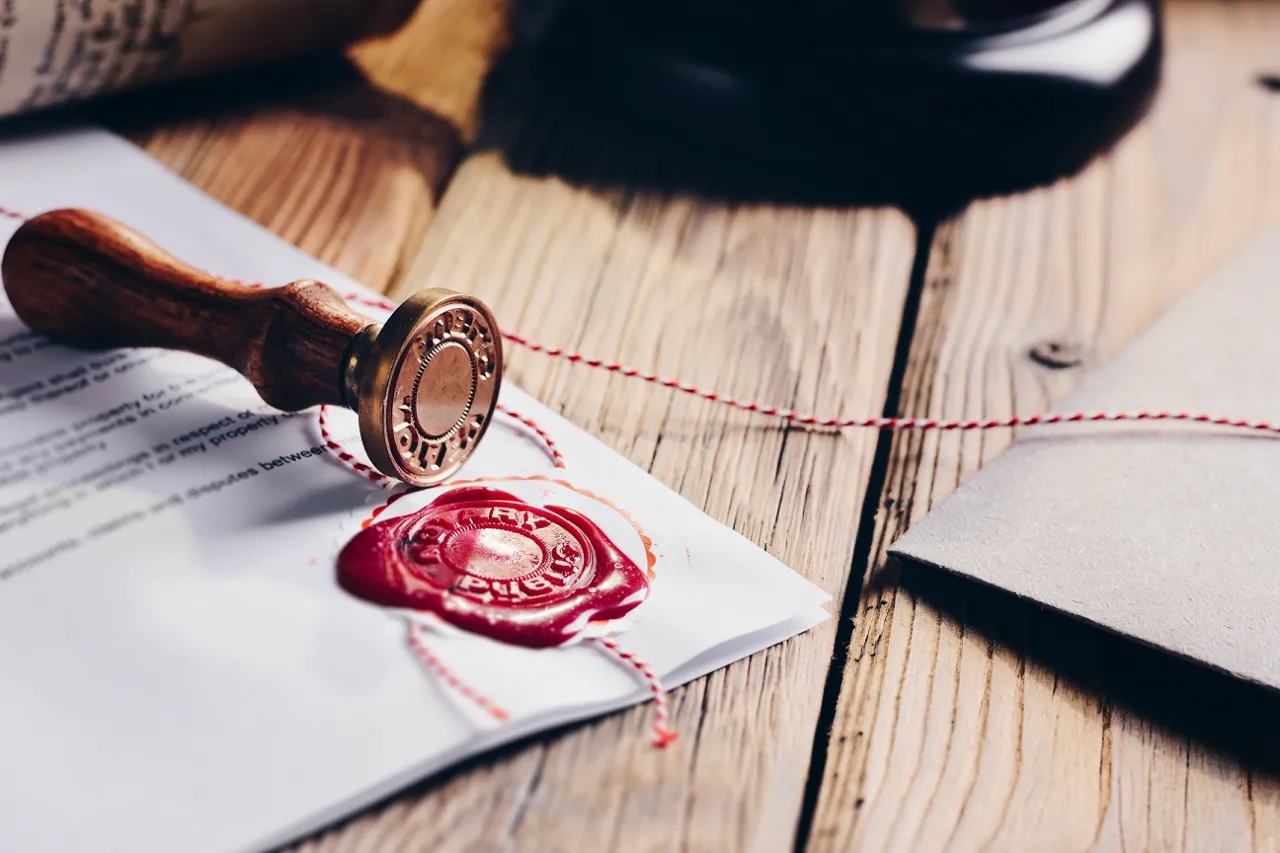 Czy można zmienić akt notarialny? Sprawdź, jak to zrobić bez problemów